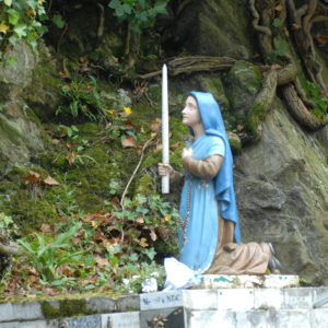 Statue de Bernadette©Eglise à St Etienne