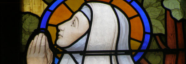 religieuse vitrail église de feurs©défrade