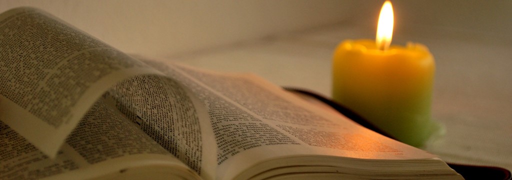 MEA - prière bouglie et bible