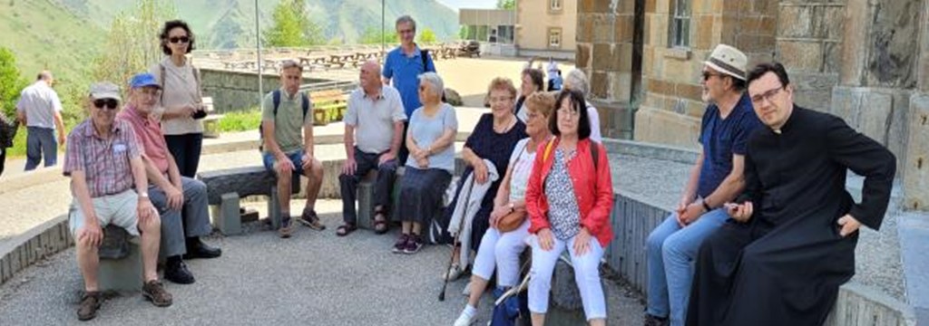 Sainte-Marie-entre-Rhône-et-Pilat : l'équipe funérailles en pèlerinage