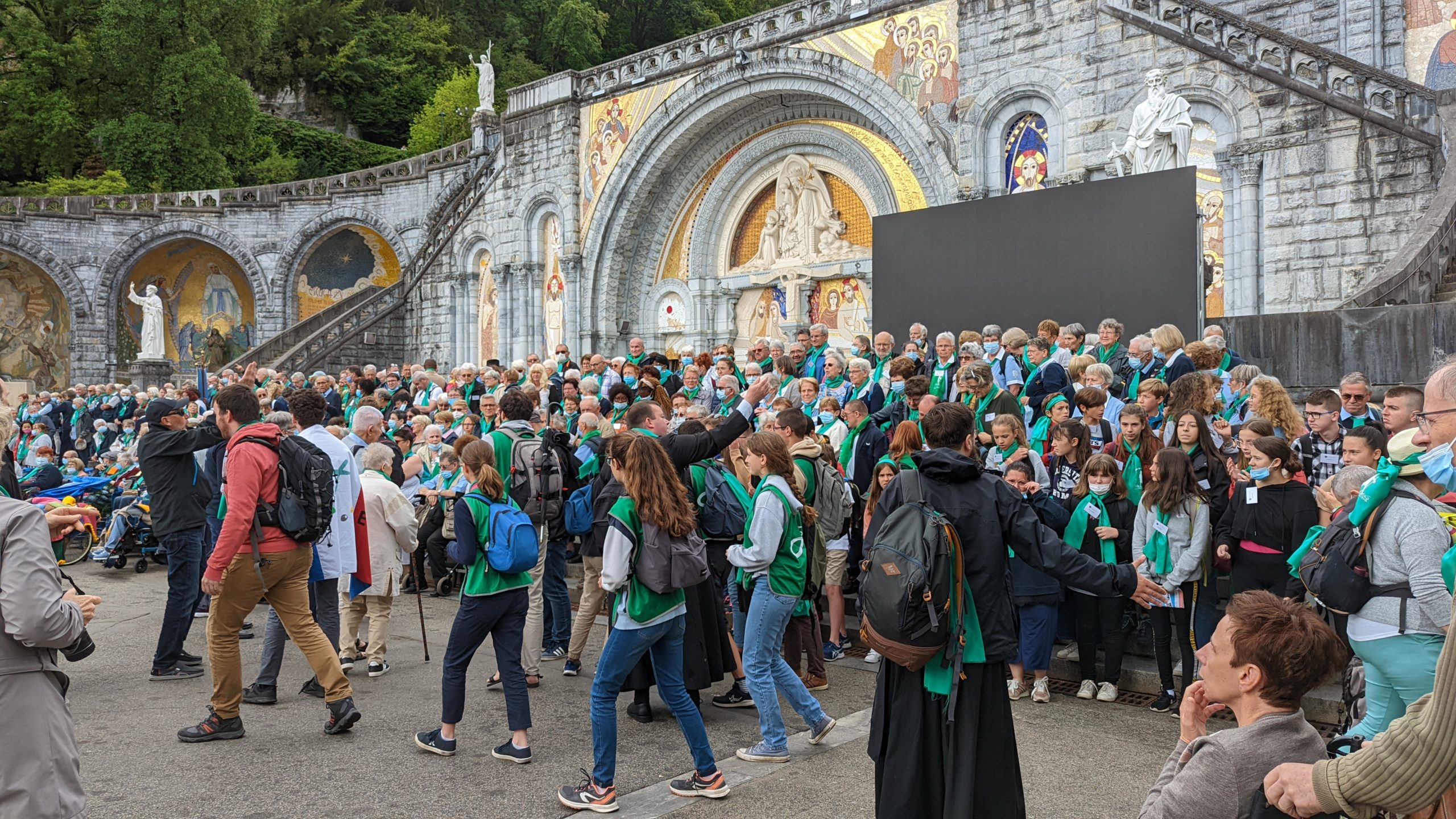 Lourdes 2022 - mise en place groupe