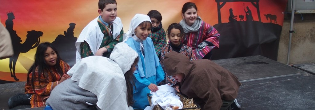 Saint-Étienne-Saint-Benoît : la crèche des enfants