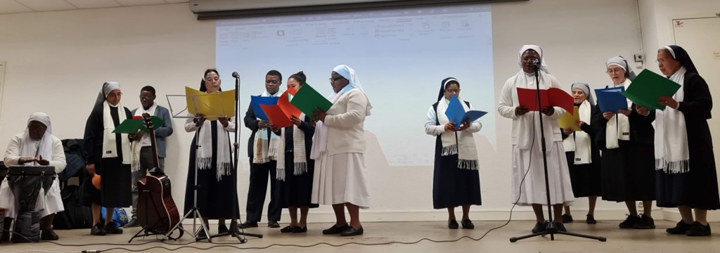 Saint-Luc : chants et danses du monde avec les consacrés de la paroisse