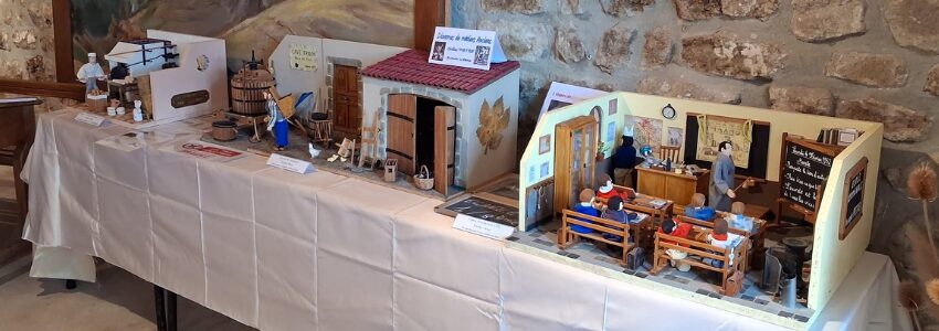 Exposition estivale à la Maison de la béate. (Marlhes)