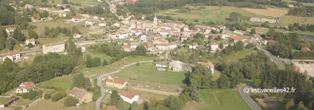 Saint-Jacques-du-Haut-Forez : photo reportage sur la rentrée à Estivareilles