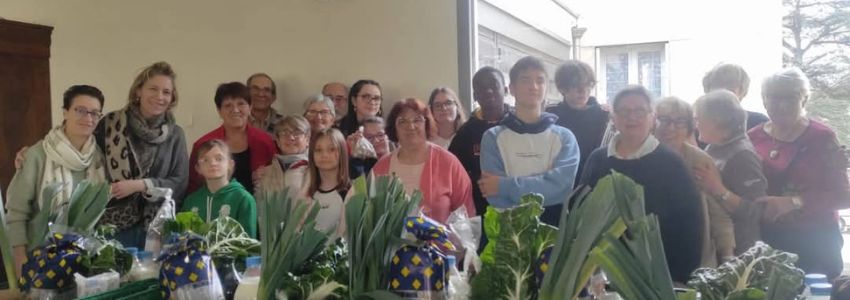 Sainte-Anne-de-Lizeron : les jeunes profitent des vacances pour se mettre au service