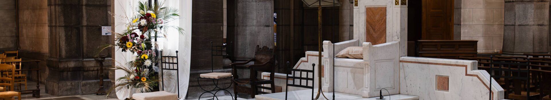 ET - cathédre vide - siège épiscopal vacant