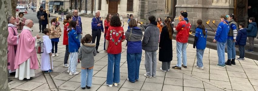 Saint-Paul-en-Forez-Donzy : accueil de la lumière de la paix Bethléem